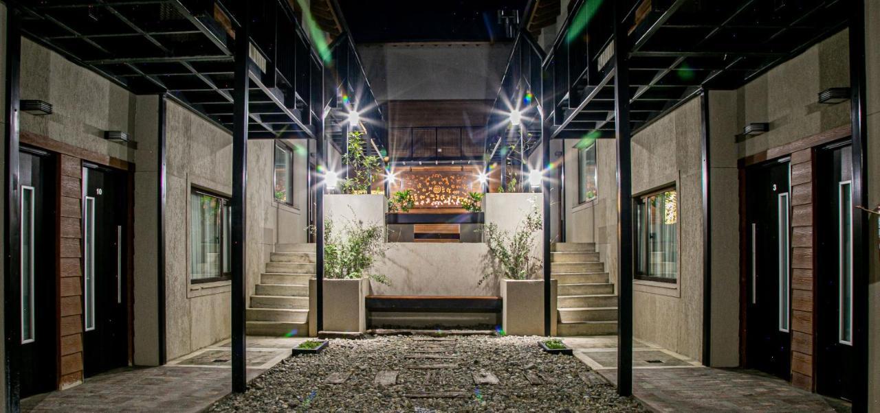 Senderos Aparts & Suites El Chalten Bagian luar foto